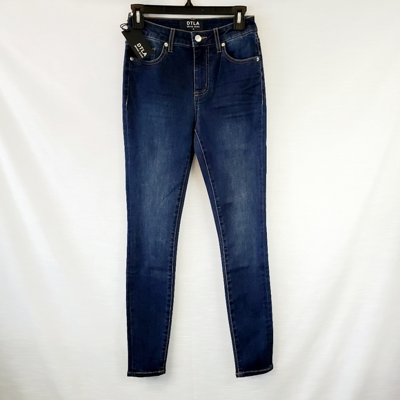 NWT DTLA Brand Dark Wash Skinny Jean size 26 - Picture 1 of 7